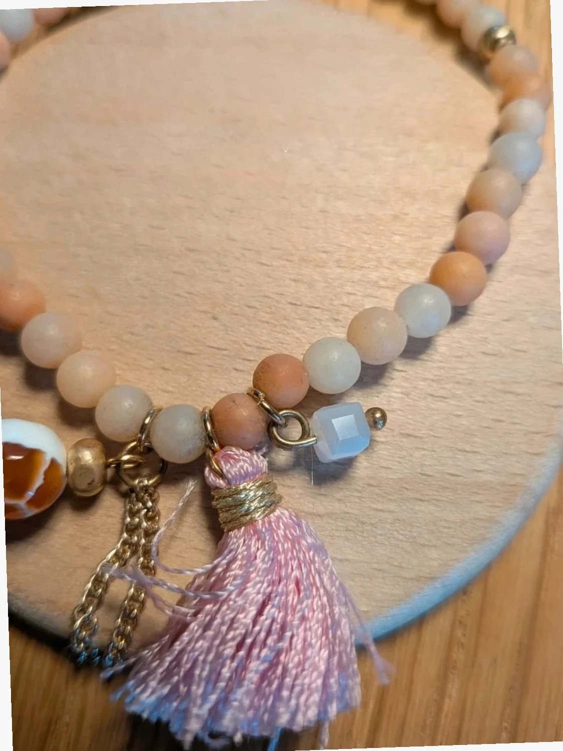 Pulsera y dijes de fantasía multicolores – photo 3